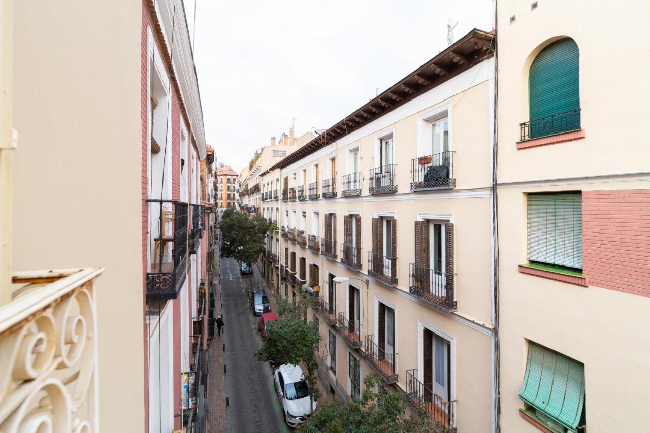 Apartamentos Gran Via Madrid Exterior foto
